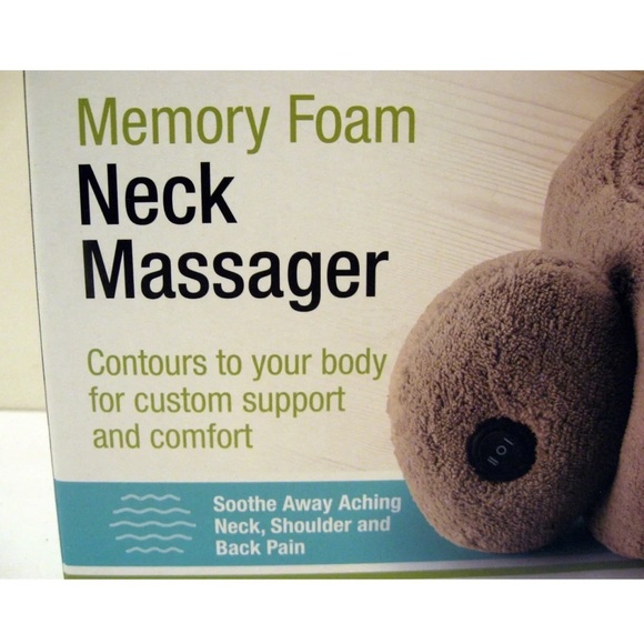 BELLA RUSSO ~NEW~ Cordless Plush Memory Foam Back Shoulders Neck Massager - Picture 2 of 5